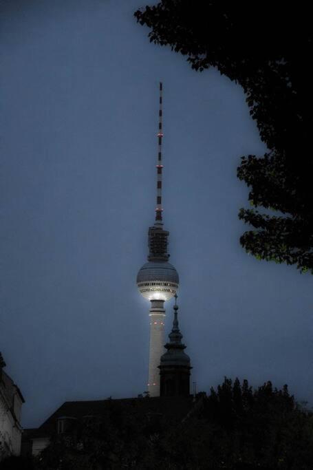 Private Apartment In The Center Of Berlin Bagian luar foto