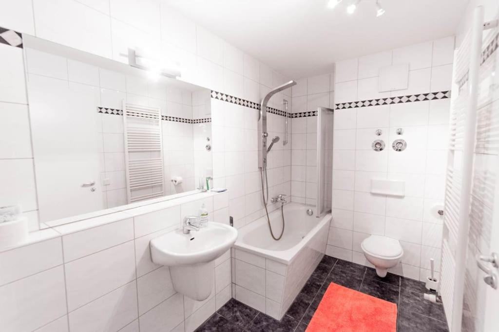 Private Apartment In The Center Of Berlin Bagian luar foto