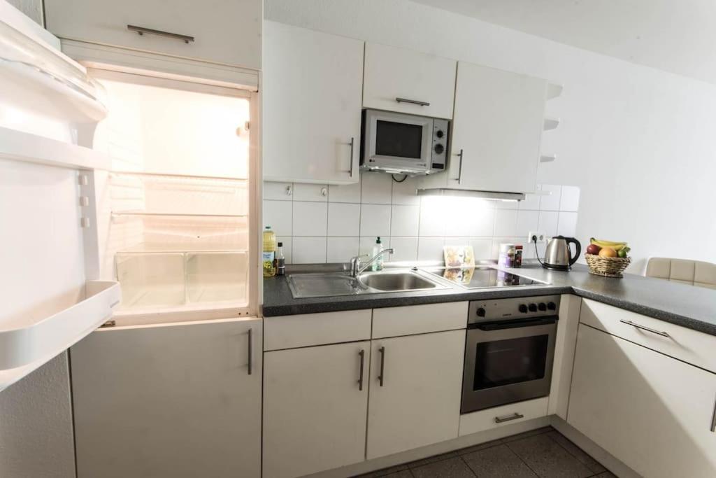Private Apartment In The Center Of Berlin Bagian luar foto